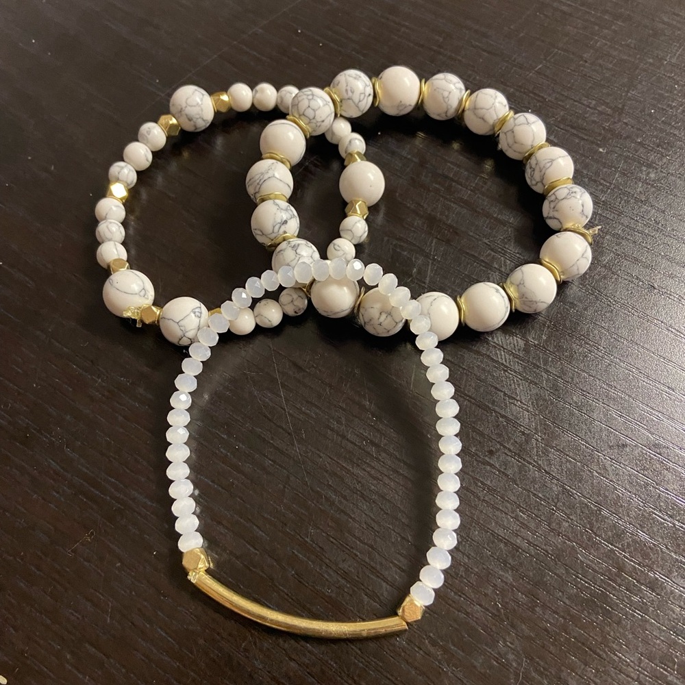 Howlite stone bracelets
